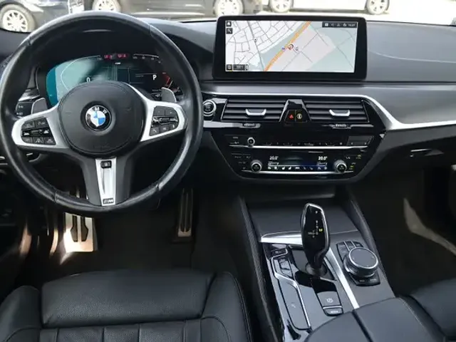 BMW 530