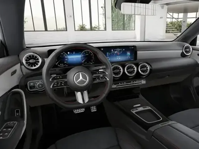 Mercedes-Benz CLA 200