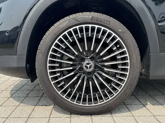 Mercedes-Benz EQB 300