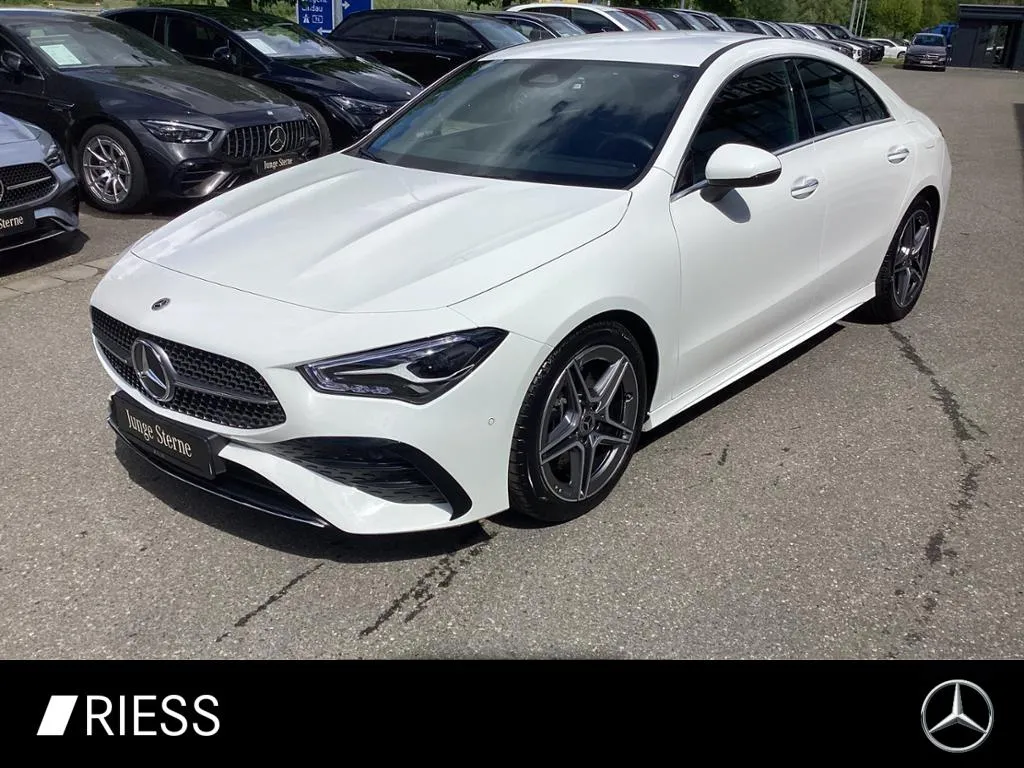 Mercedes-Benz CLA 200