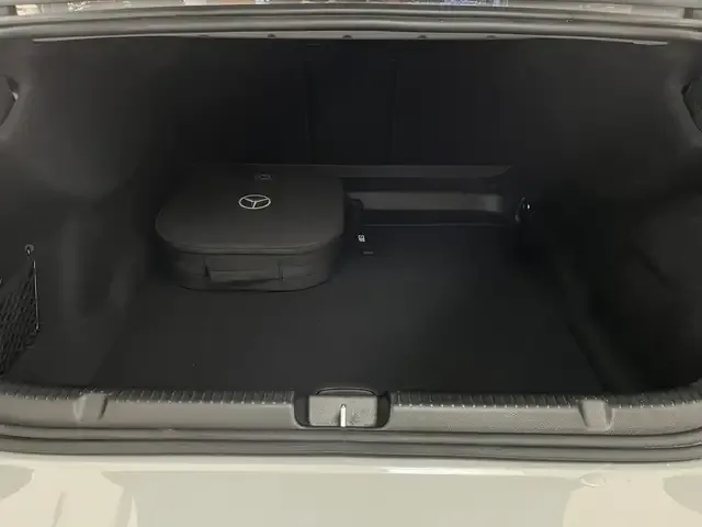 Mercedes-Benz EQE 350