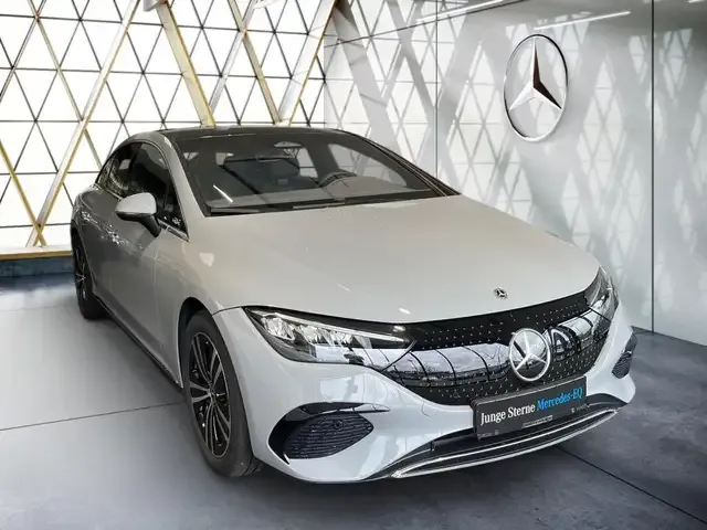 Mercedes-Benz EQE 350