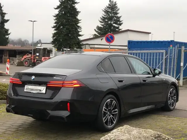 BMW 520