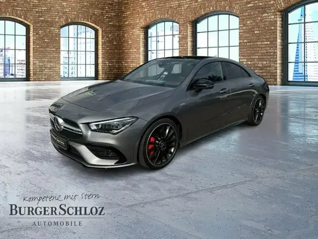 Mercedes-Benz CLA 35 AMG