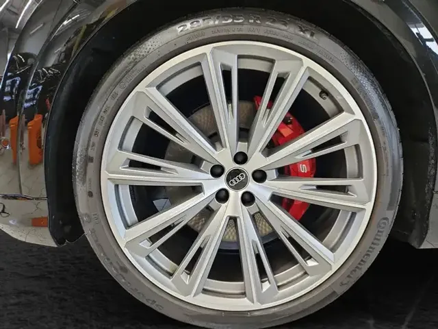 Audi SQ8