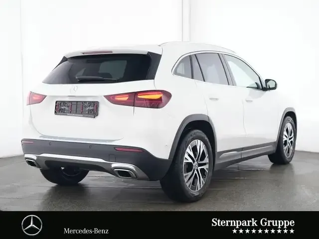 Mercedes-Benz GLA 180