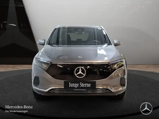Mercedes-Benz EQA 300