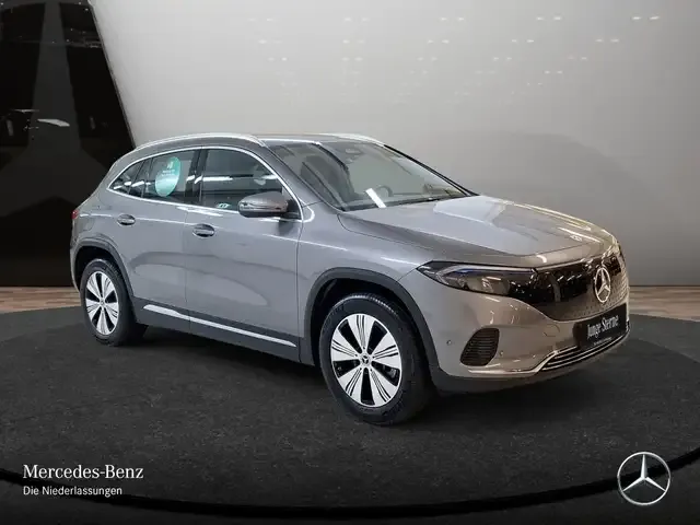 Mercedes-Benz EQA 300
