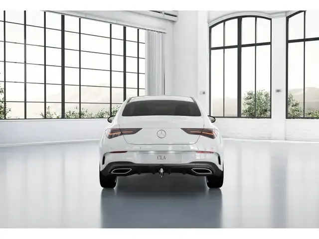 Mercedes-Benz CLA 220