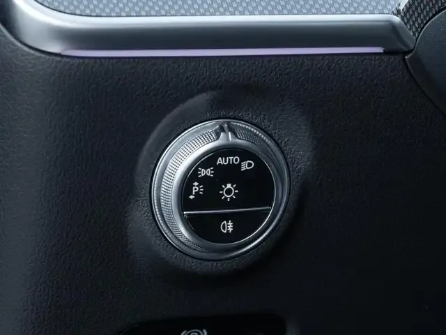 Mercedes-Benz CLE 200