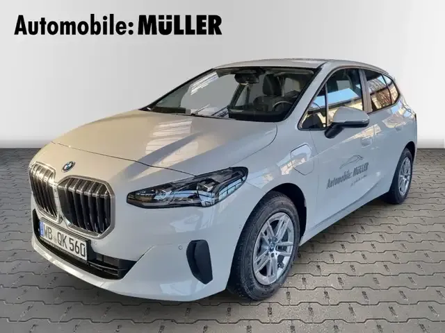 BMW 225