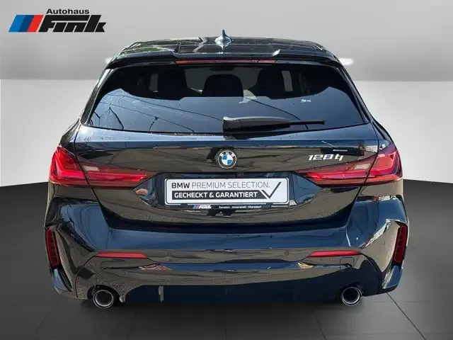 BMW 128