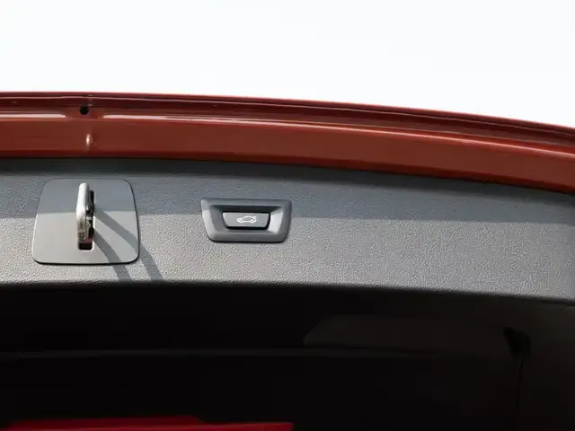 BMW 225