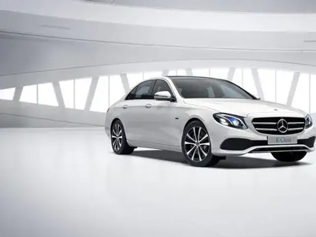 Mercedes-Benz E 300