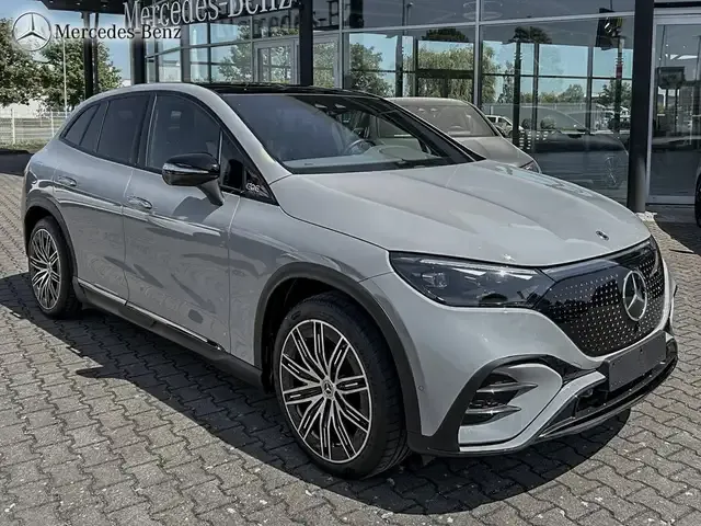 Mercedes-Benz EQE SUV