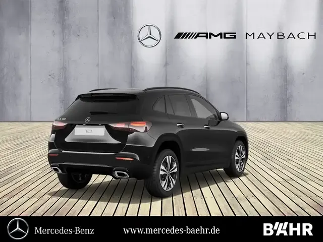 Mercedes-Benz GLA 180