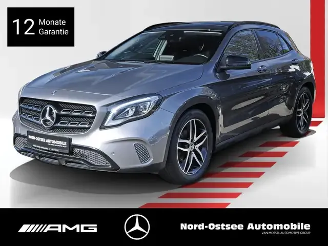 Mercedes-Benz GLA 200