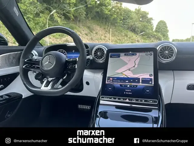 Mercedes-Benz SL 43 AMG