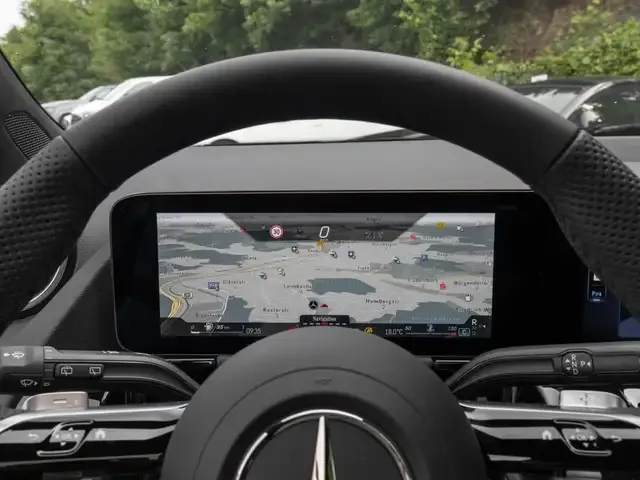 Mercedes-Benz GLA 220