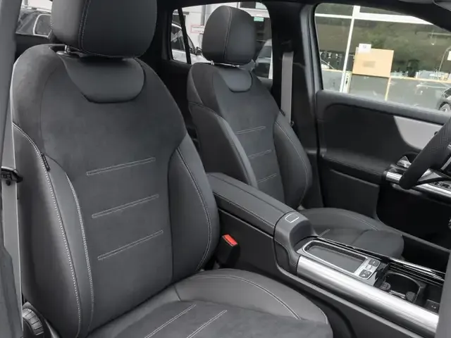 Mercedes-Benz GLA 220