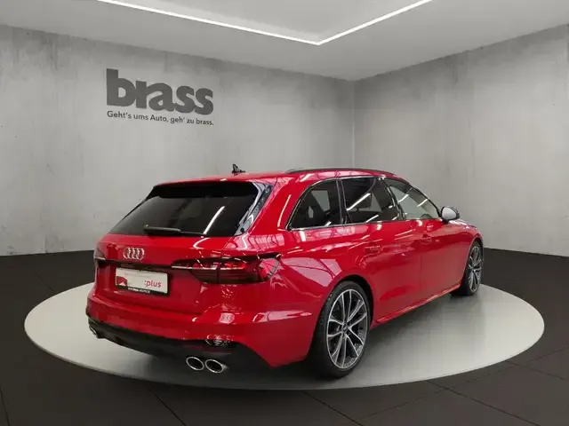 Audi S4