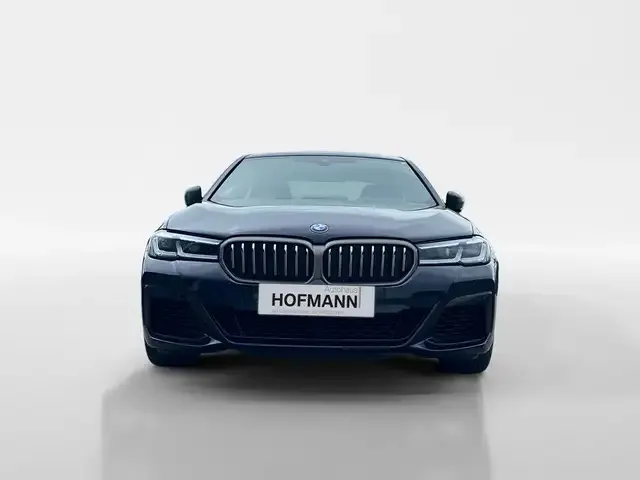 BMW M550