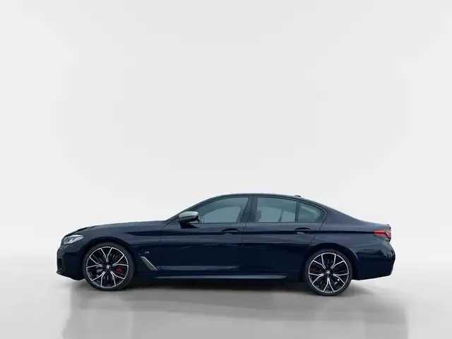 BMW M550