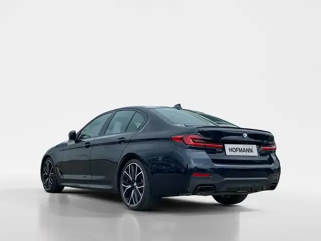 BMW M550