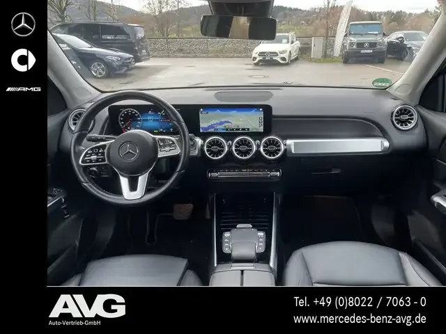 Mercedes-Benz EQB 300