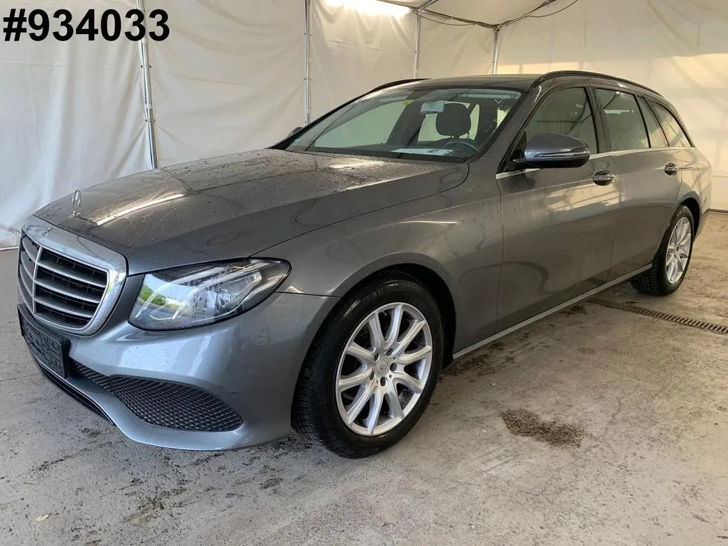 Mercedes-Benz E 220
