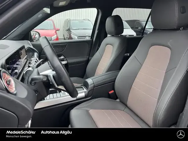 Mercedes-Benz EQB 350