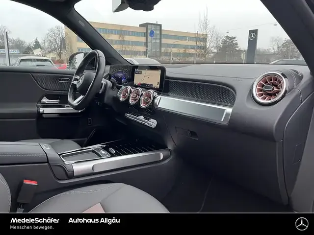 Mercedes-Benz EQB 350