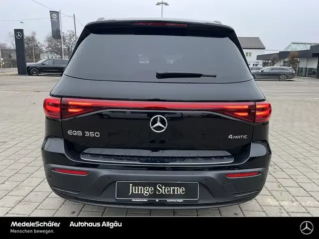 Mercedes-Benz EQB 350