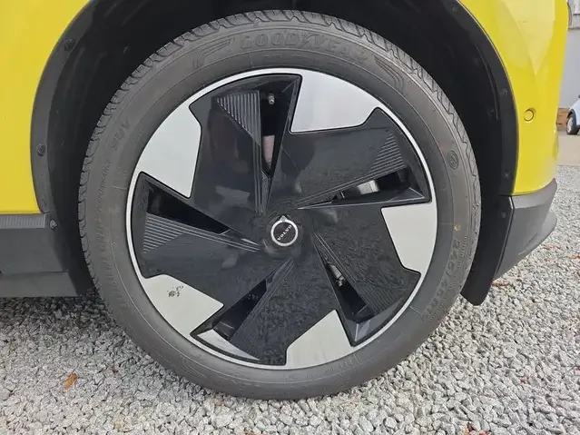 Volvo EX30