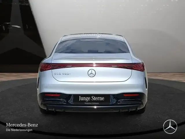 Mercedes-Benz EQS