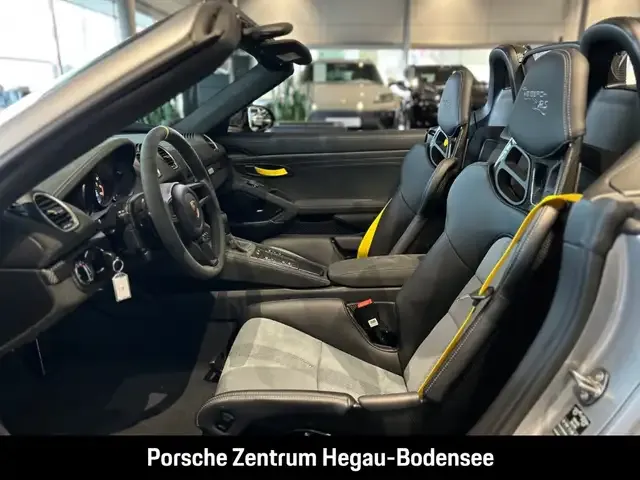 Porsche 718 Spyder