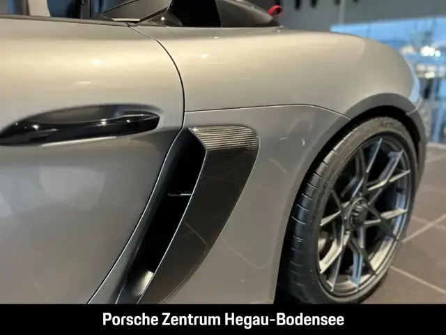 Porsche 718 Spyder