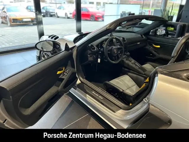 Porsche 718 Spyder