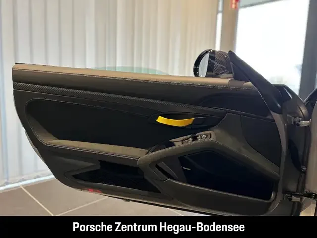 Porsche 718 Spyder