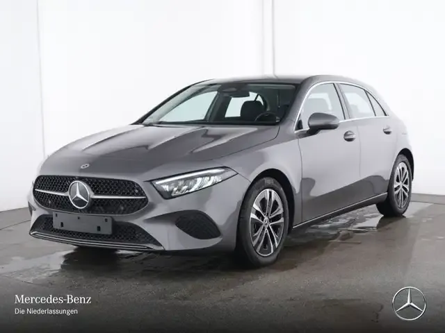 Mercedes-Benz A 220