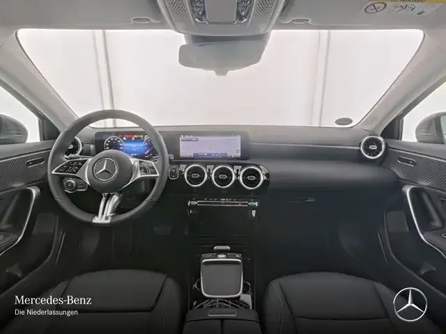 Mercedes-Benz A 220
