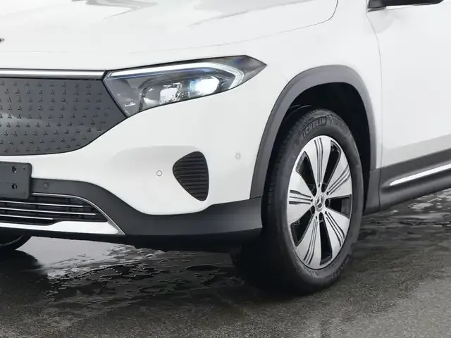 Mercedes-Benz EQB 350