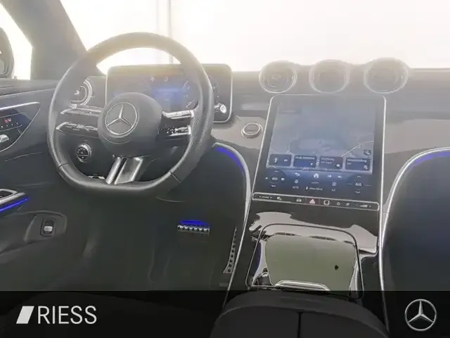 Mercedes-Benz CLE 200