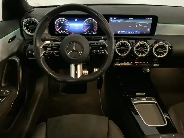 Mercedes-Benz CLA 180