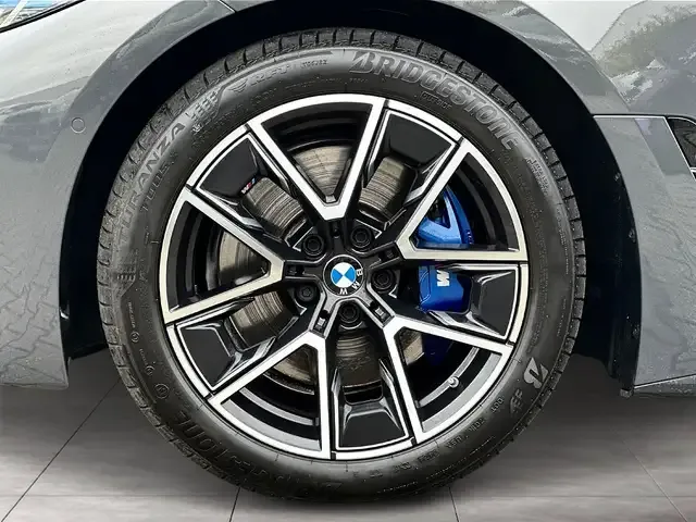 BMW 440