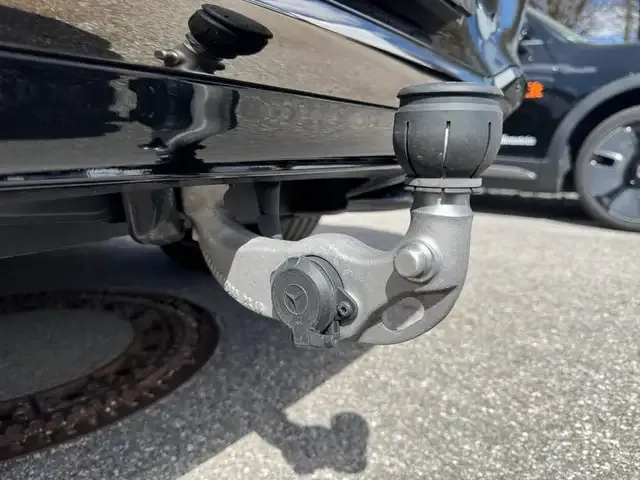 Mercedes-Benz EQS SUV