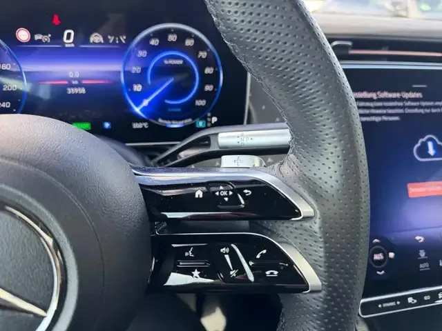 Mercedes-Benz EQS SUV