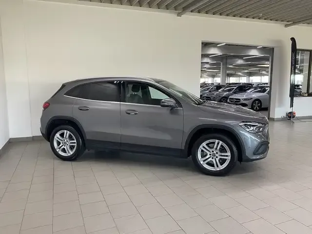 Mercedes-Benz GLA 250