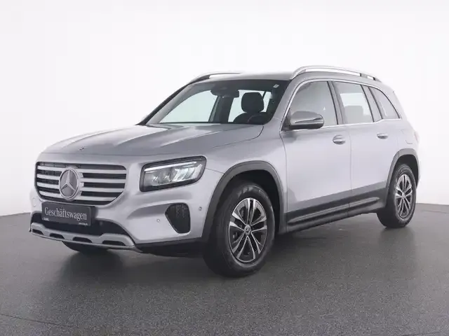 Mercedes-Benz GLB 180