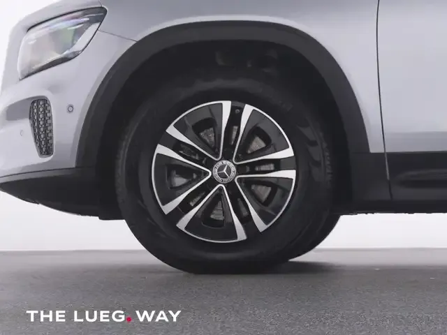 Mercedes-Benz GLB 180